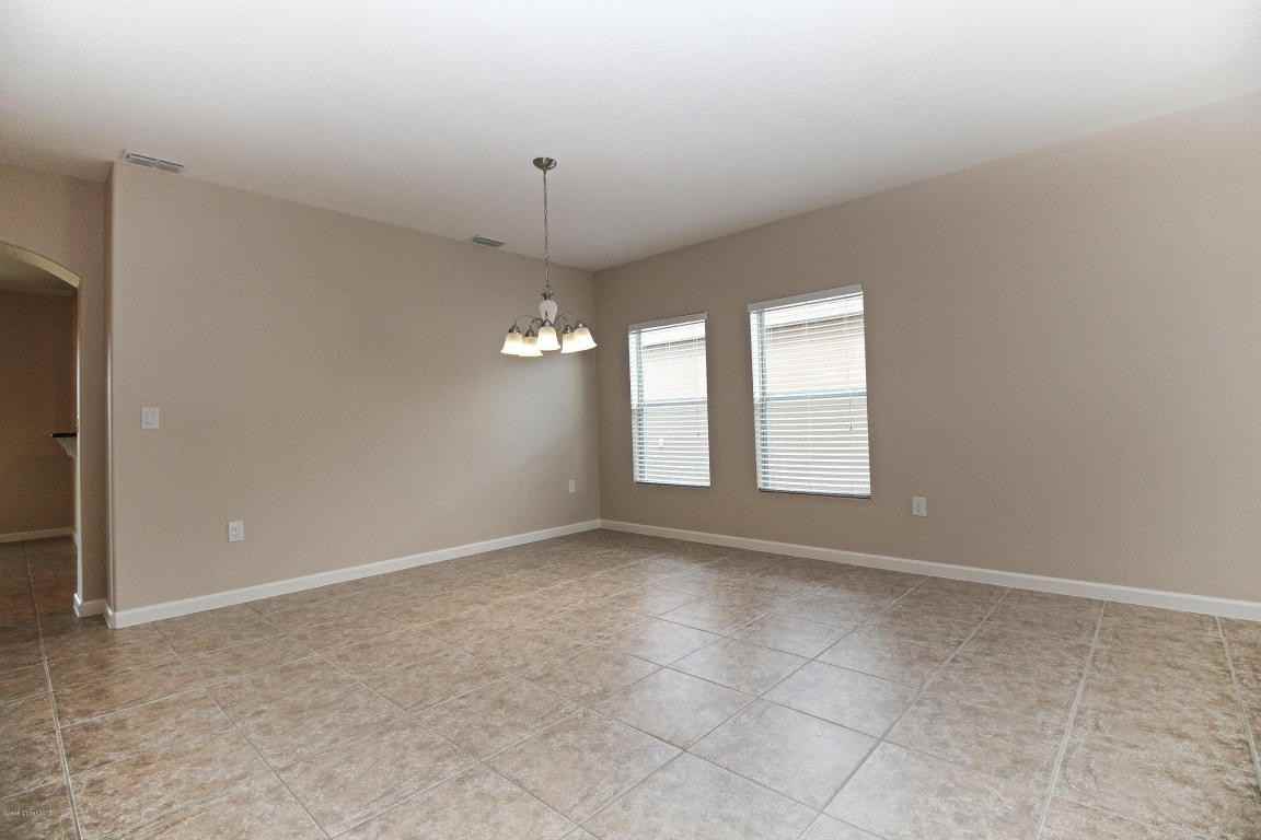 1506 Litchfield Dr - Photo 3 of 32