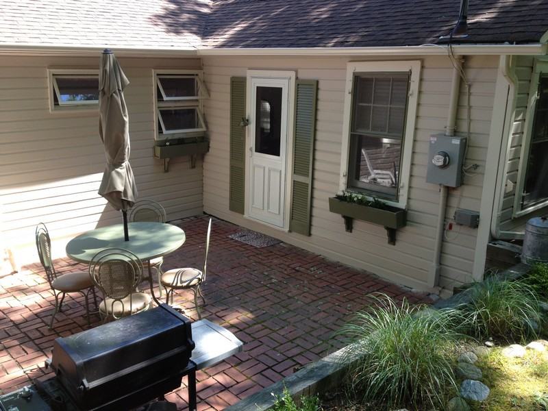 91 Shore Rd - Photo 3 of 16