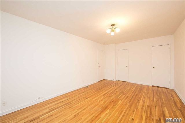 192-15 39th Ave - Photo 3 of 8