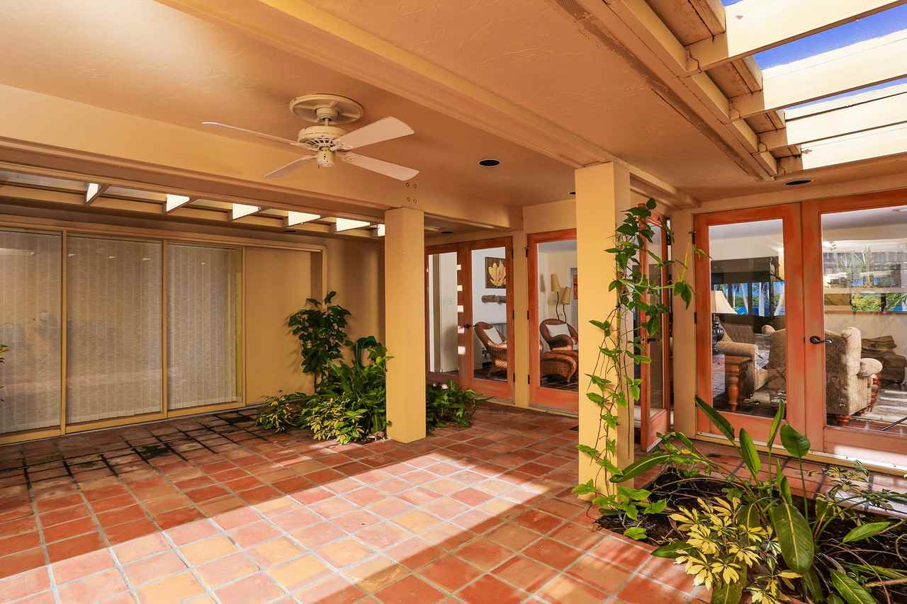 318 N Washington Dr - Photo 2 of 25