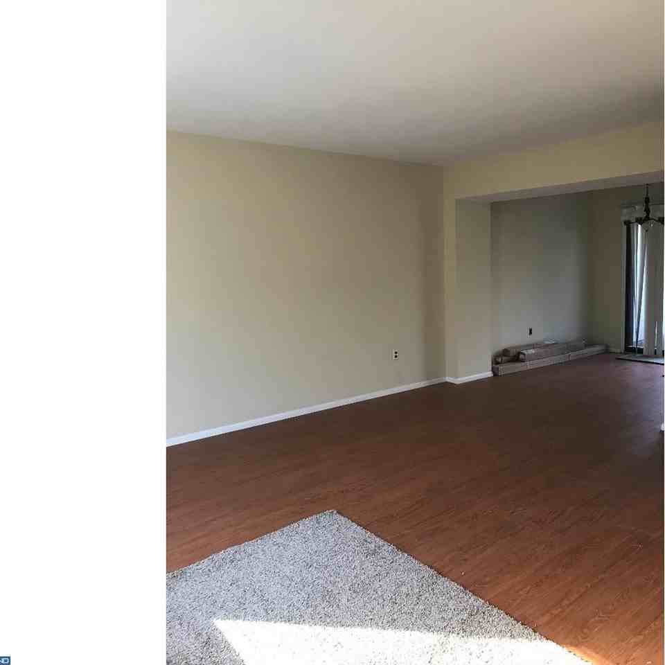 109 Poplar Ct - Photo 2 of 10