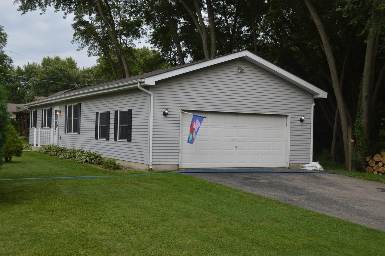 1345 Fair Oaks Ave - Photo 2 of 10