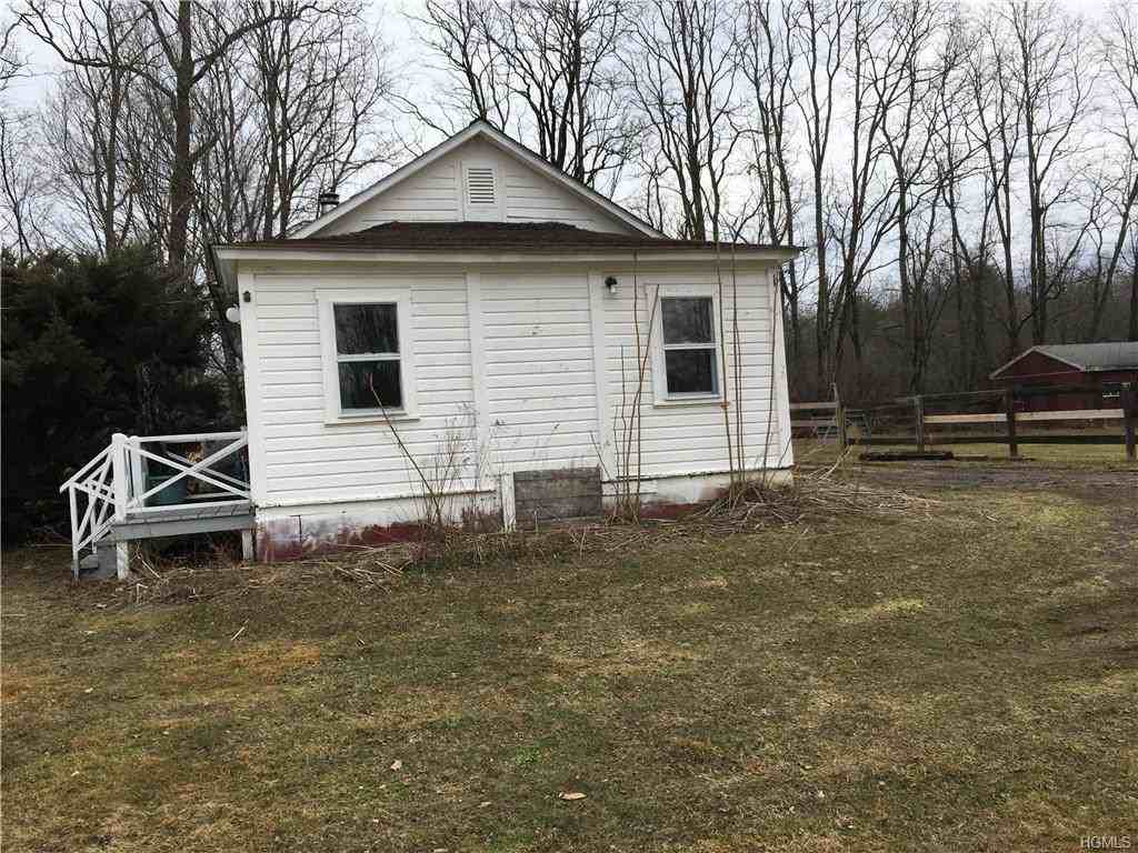 1423 Indian Springs Rd - Photo 2 of 14