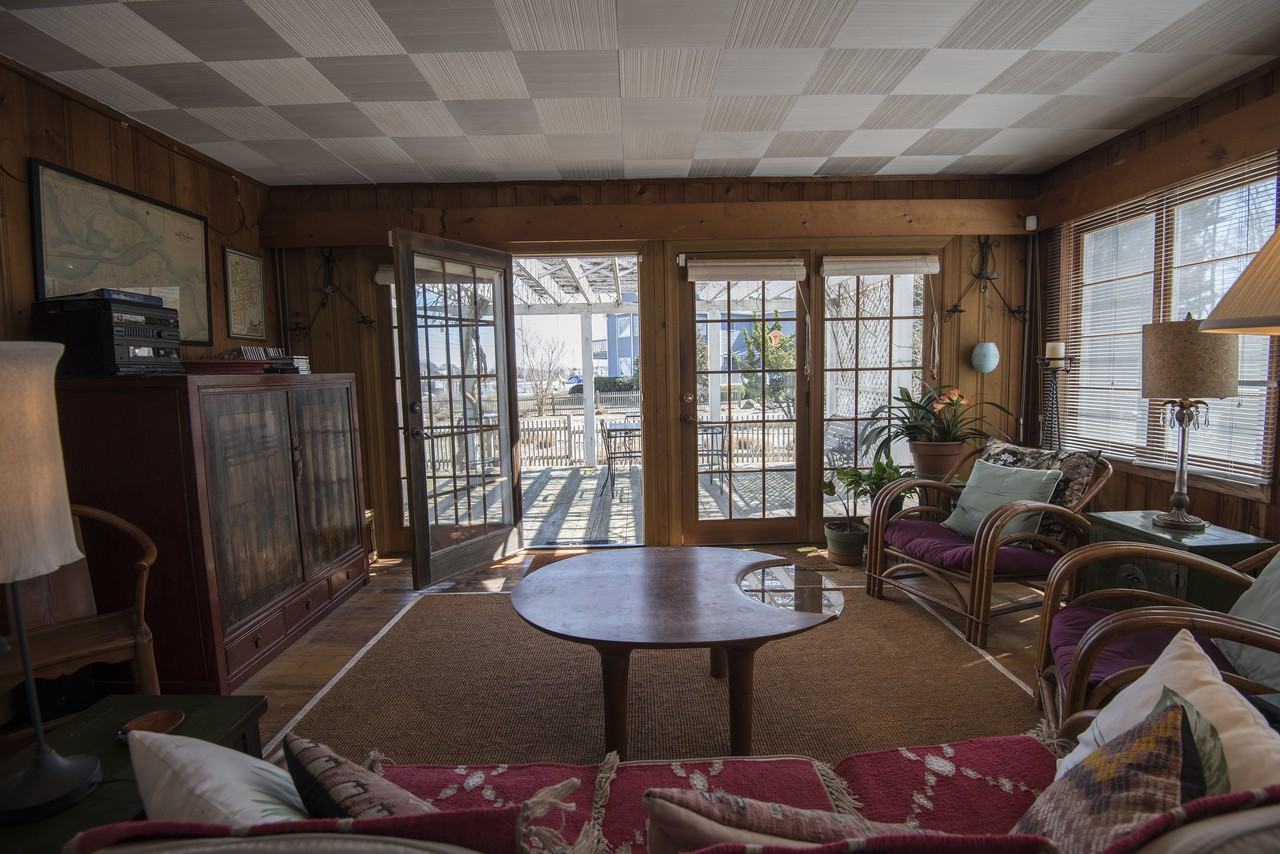 165 Sterling St - Photo 2 of 19