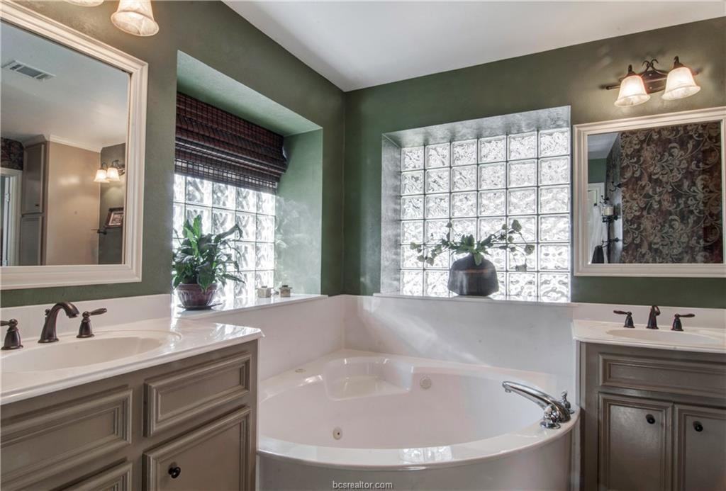 4606 Pro Ct - Photo 2 of 25