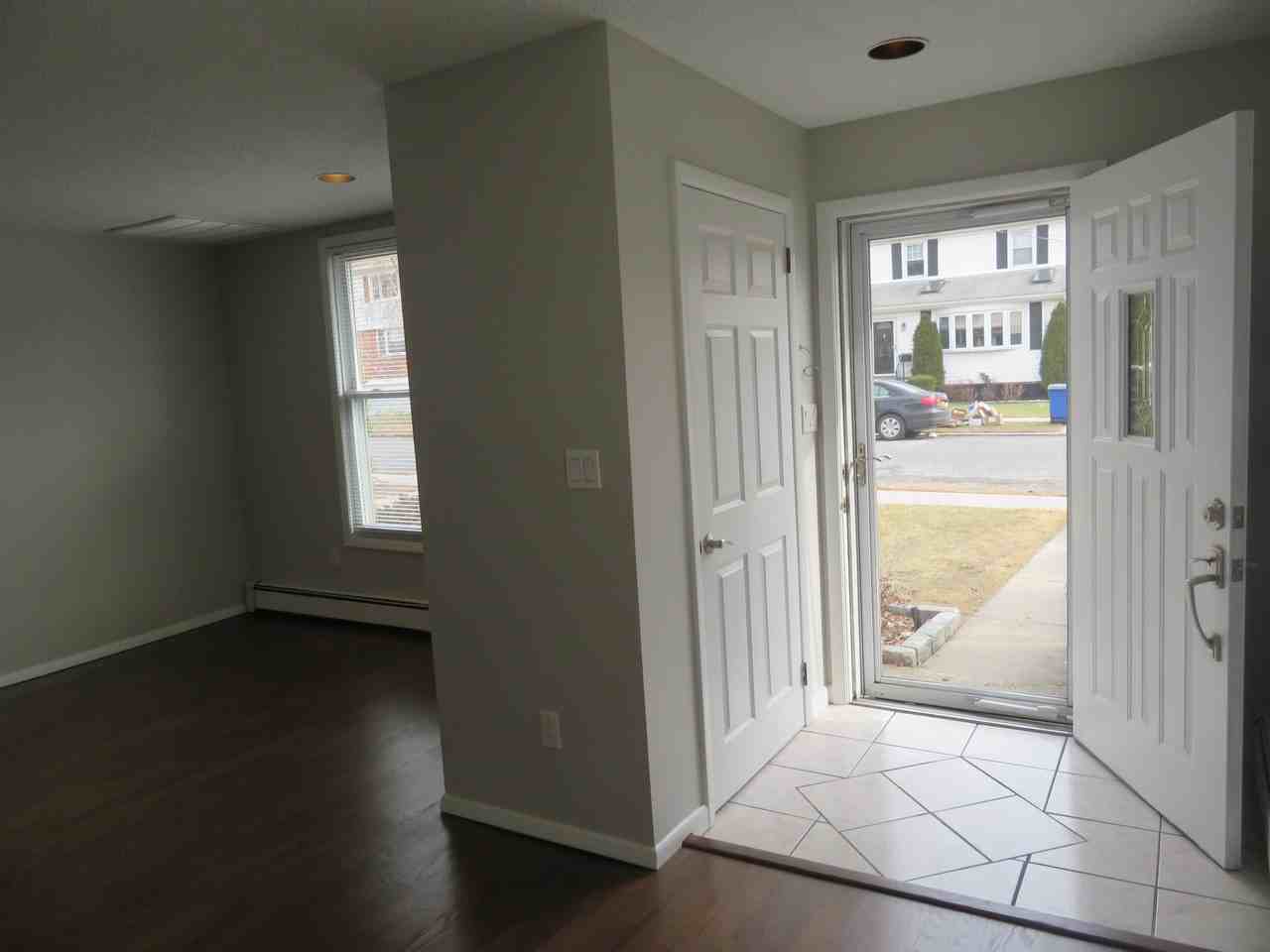 511 First Ave - Photo 3 of 17