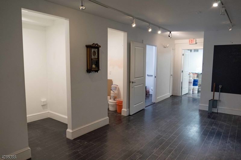 24 N Union St - Photo 3 of 10