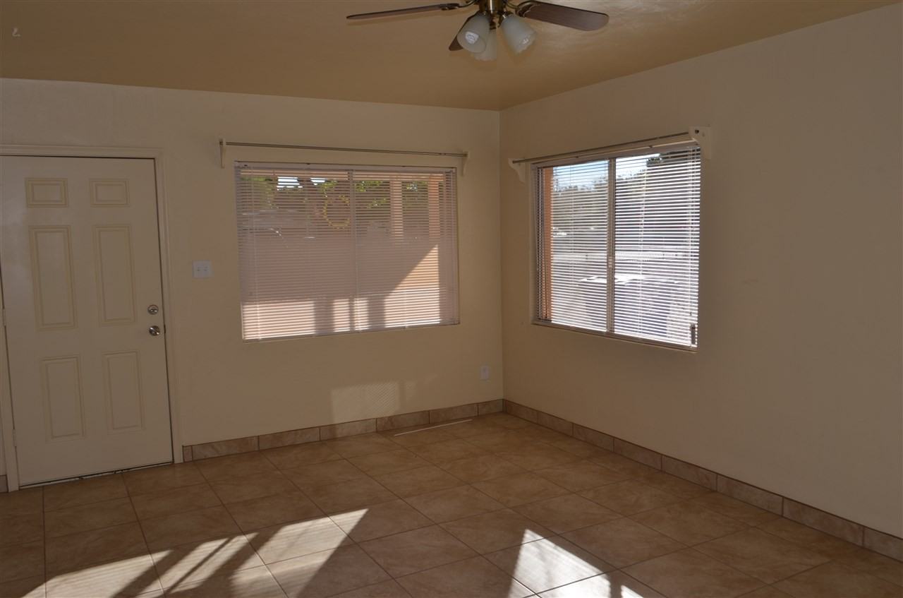 666 S 20th Ave - Photo 2 of 17