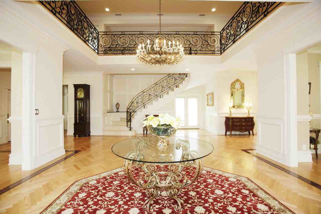 57 Kenilworth Rd - Photo 2 of 17