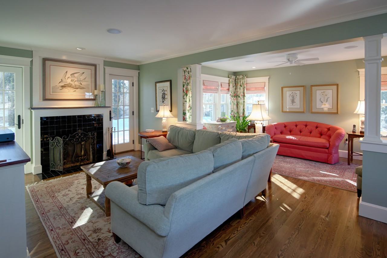 67 Nashawena St - Photo 3 of 16