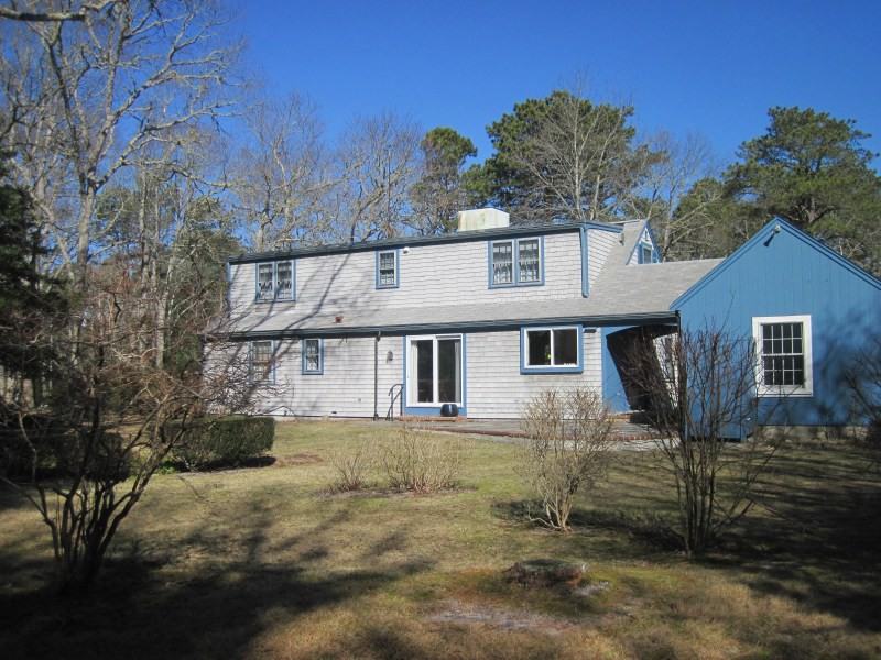 51 Leonard Rd - Photo 2 of 13