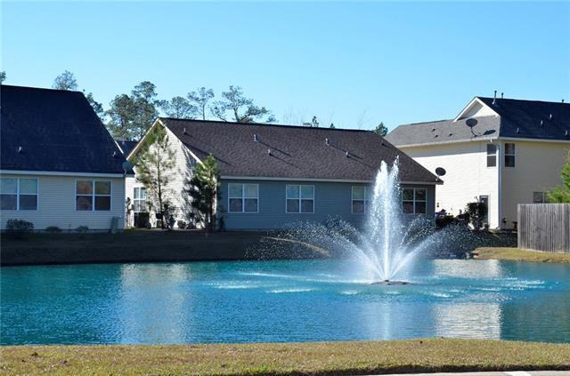 1055 Linda Lou Ln - Photo 2 of 14
