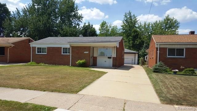 15722 Helen St - Photo 2 of 21