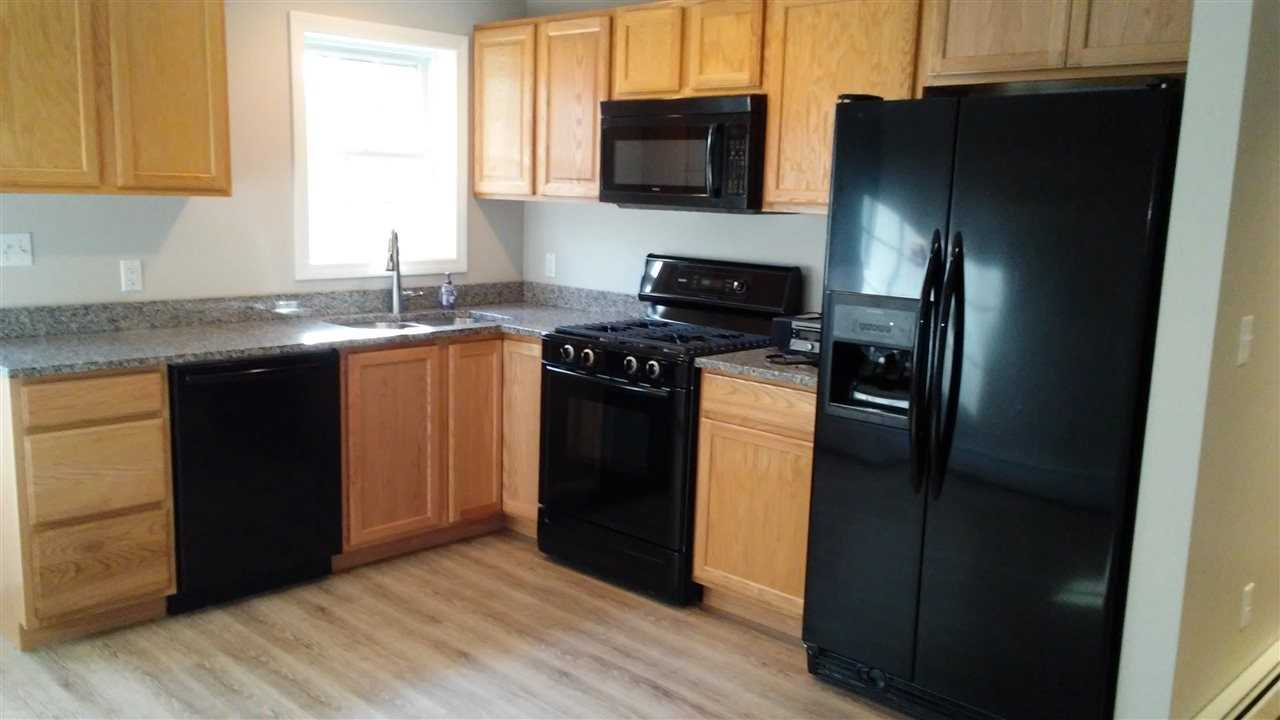 38 Hubbard Ln - Photo 3 of 12