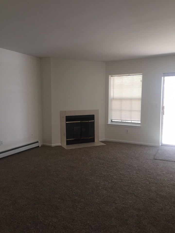 17 Lexington Hills Rd #1 - Photo 3 of 18