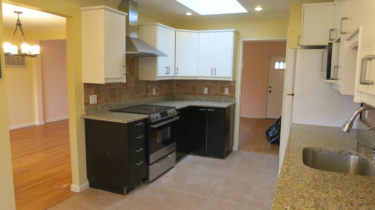 22 Glen Rd - Photo 2 of 11