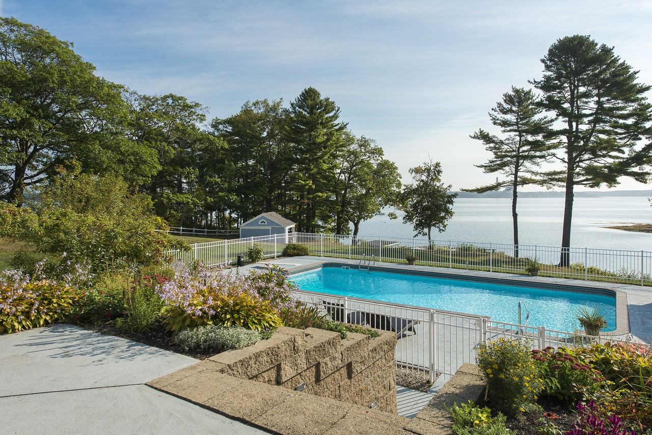 20 Longmeadow Rd - Photo 2 of 41