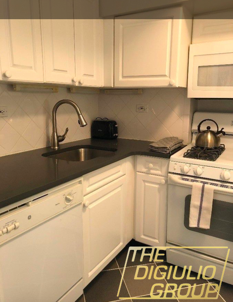 E 51st St & 2nd Ave #2e - Photo 2 of 6