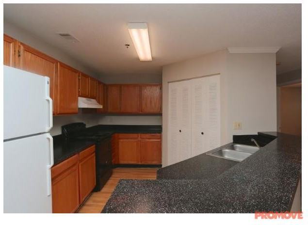 Westpark Club - Photo 3 of 10