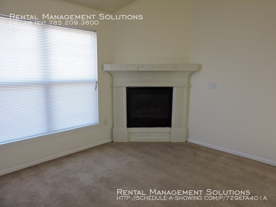 3620 SW Chelsea Dr - Photo 2 of 13