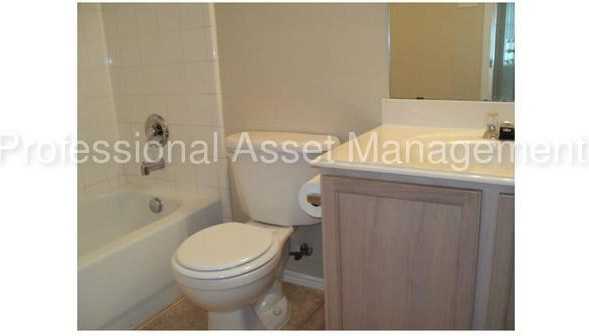 1031 Halifax Ln - Photo 3 of 24