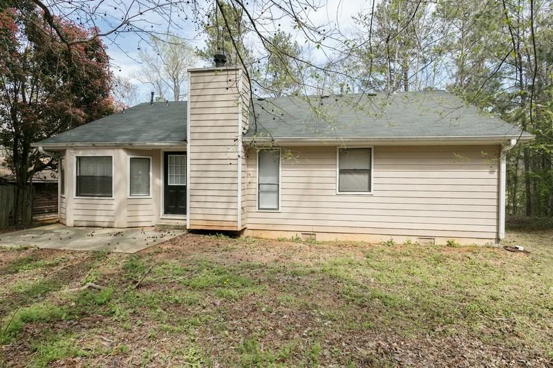 300 Pleasant Valley Rd - Photo 2 of 24