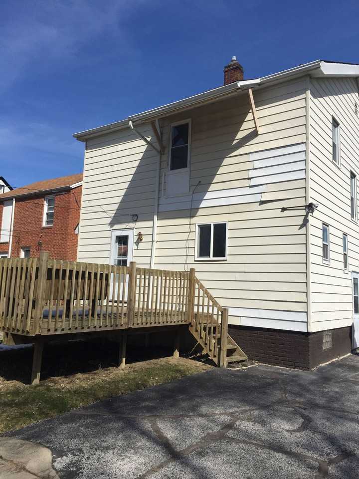 4400 Ingleside Rd - Photo 3 of 36