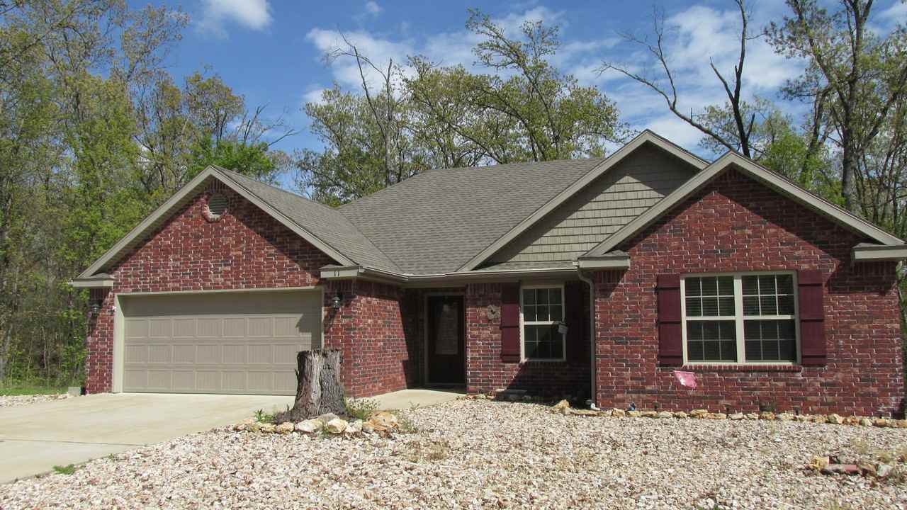 11 Kendal Dr - Photo 2 of 13