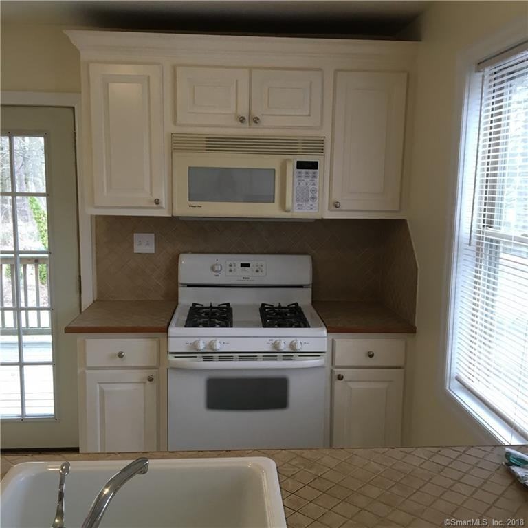 104 Milwaukee Ave - Photo 2 of 10