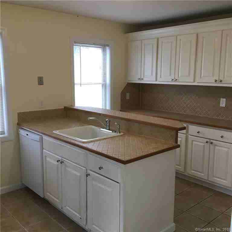 104 Milwaukee Ave - Photo 3 of 10