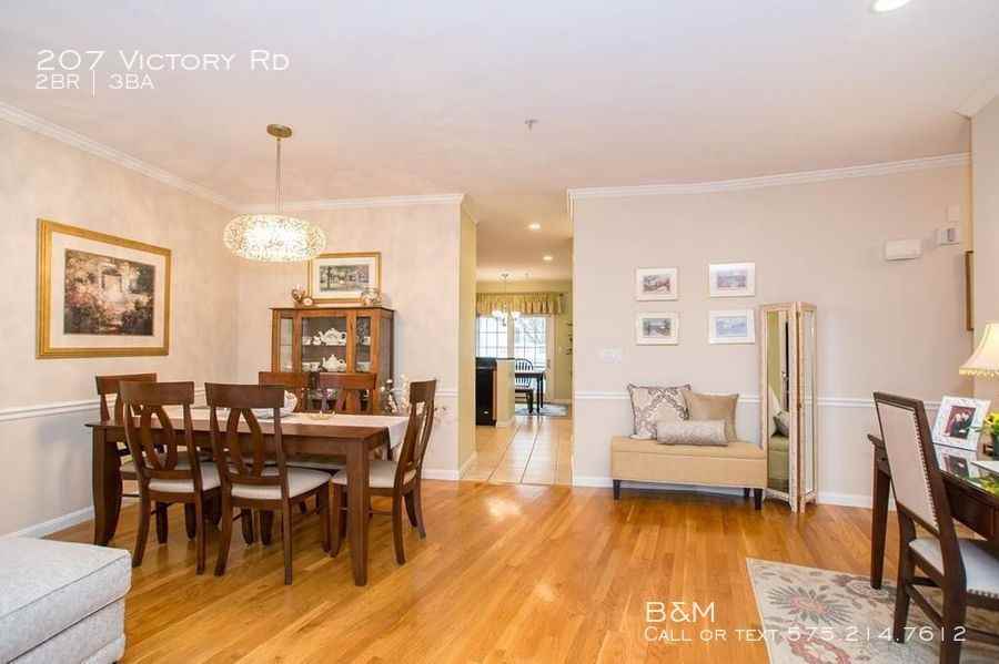 207 Victory Rd - Photo 2 of 5