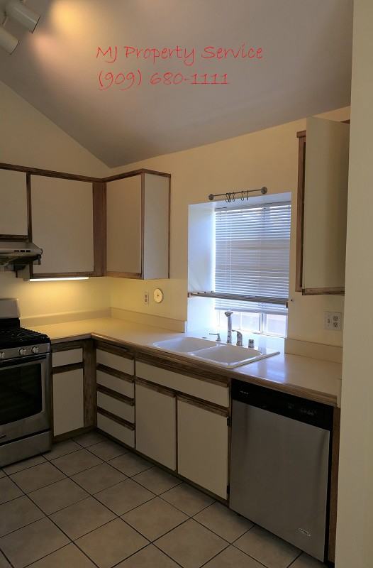 20763 E. Crest Lane #A - Photo 3 of 9