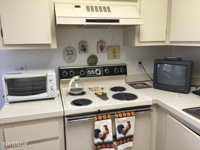 7006 Huntington Ln #204 - Photo 3 of 6