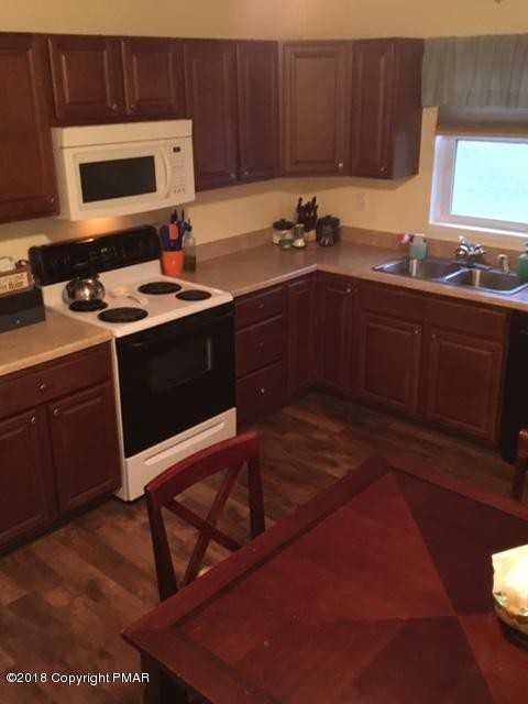 375 Wobbly Barn Rd - Photo 3 of 17