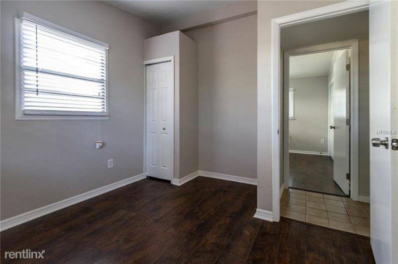 521 E Boyer St - Photo 3 of 3