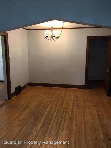 987 Edmund Ave W - Photo 3 of 15