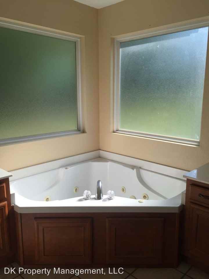 130 Pleasant Ridge Cir - Photo 3 of 32