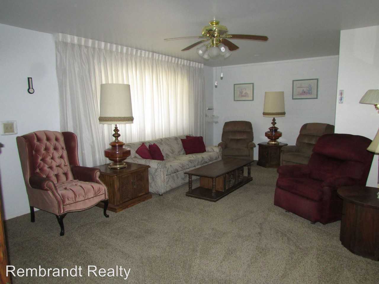 11801 N Hagen Dr - Photo 3 of 17