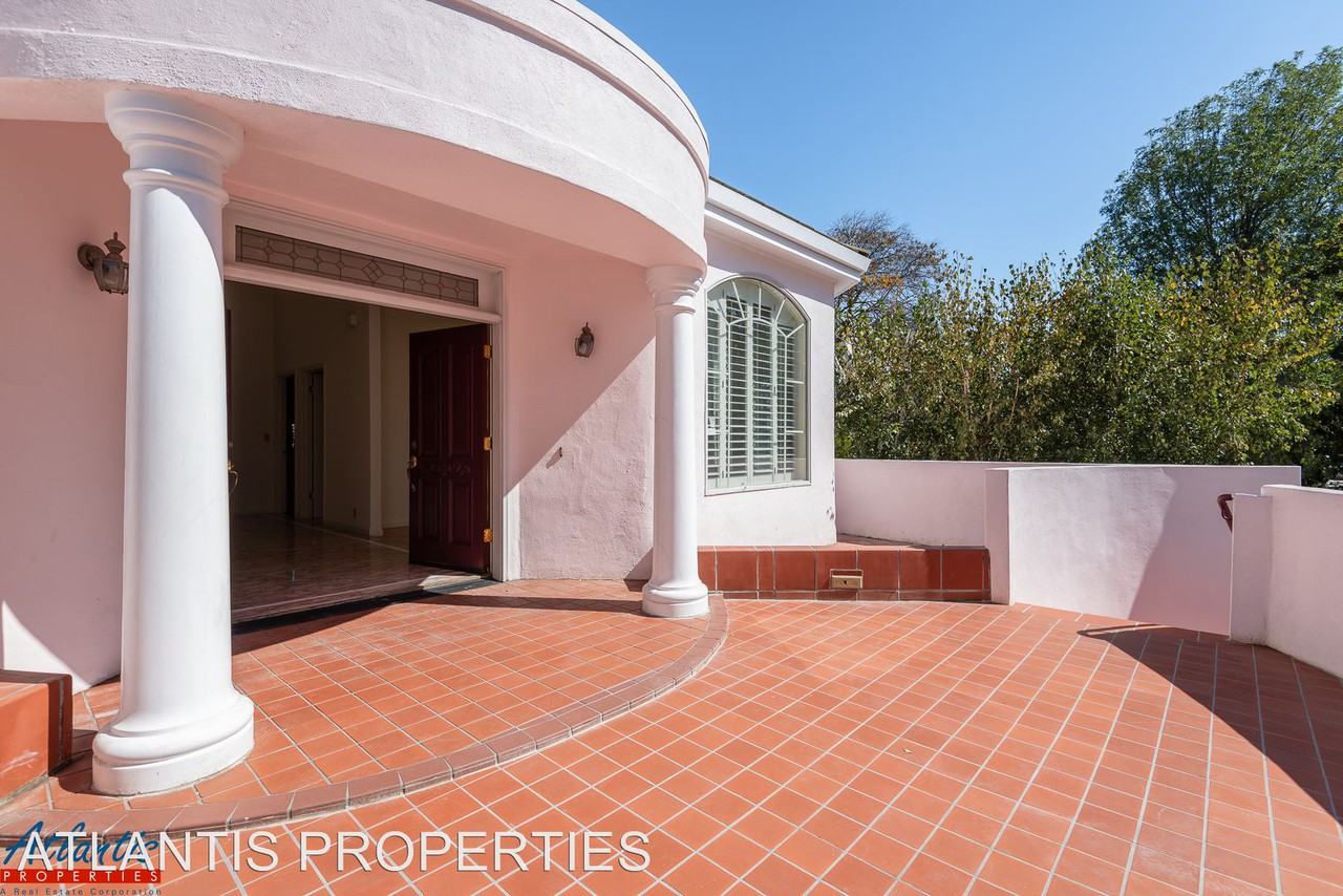 1941 Edgewood Dr - Photo 2 of 24