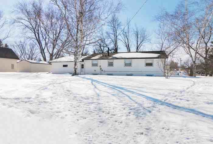 535 2nd Ave NE #0 - Photo 3 of 16