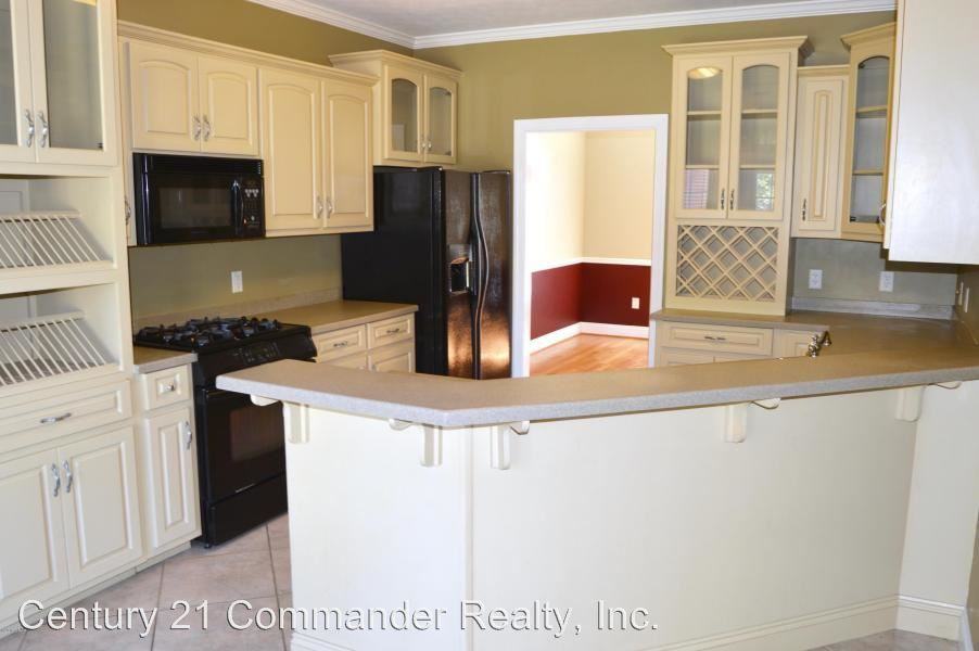 3202 Rosewood Way - Photo 2 of 14