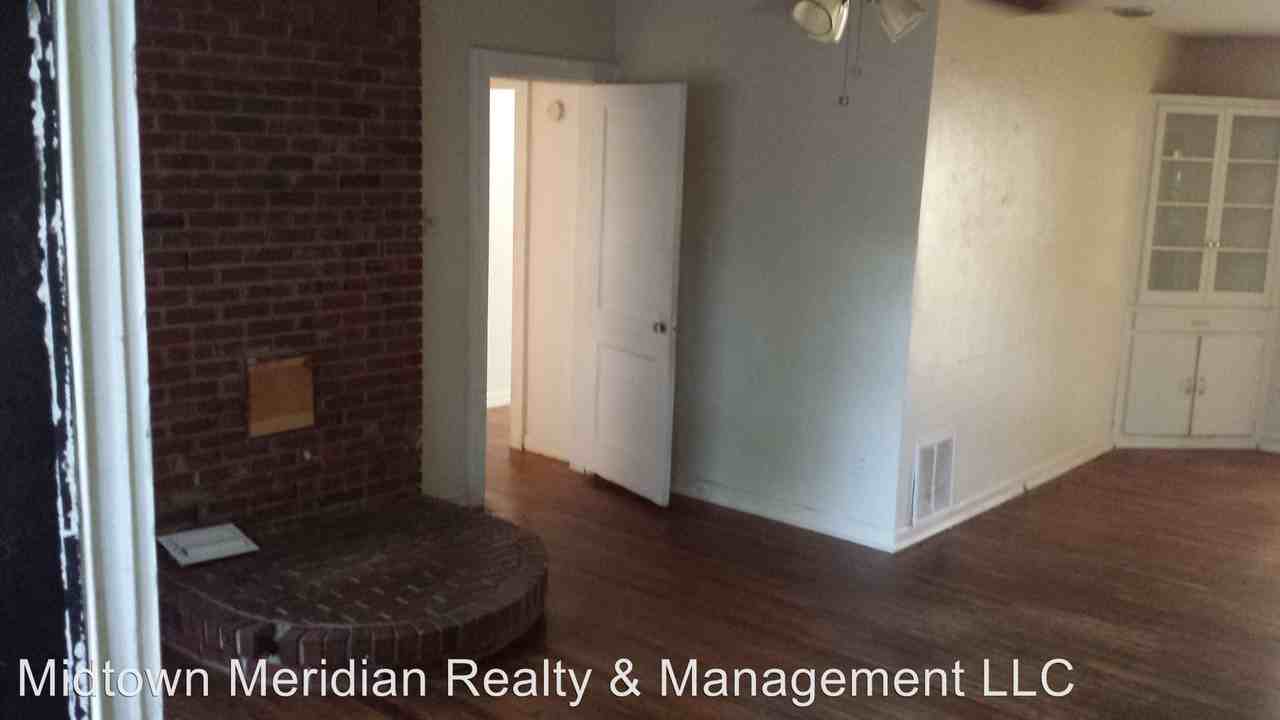 2196 Amelia Cir - Photo 3 of 17