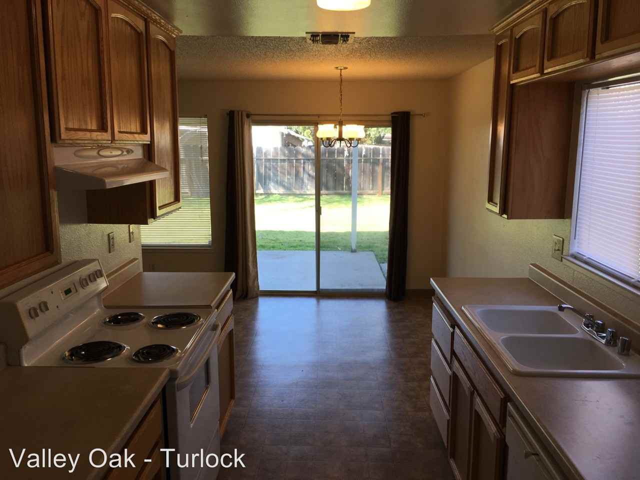 407 W Tuolumne Rd - Photo 3 of 8