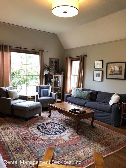 3135 NE 28th Ave - Photo 2 of 18