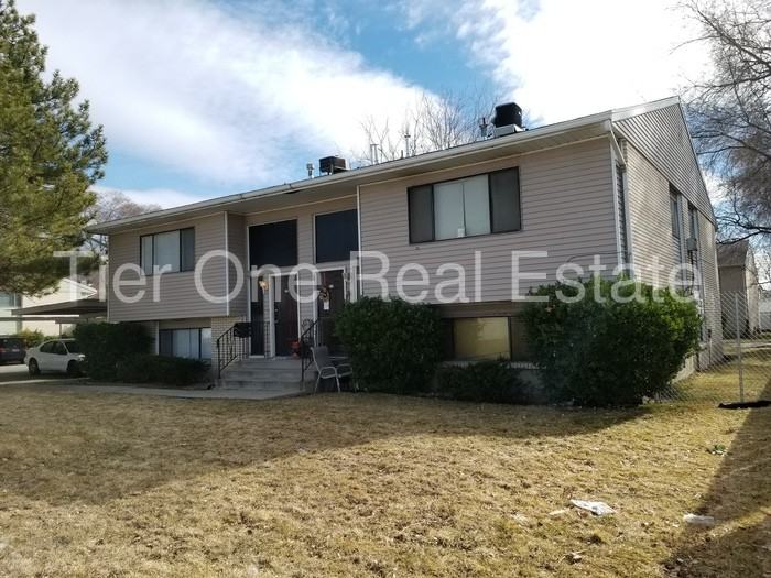220 E Crestone Ave - Photo 3 of 24