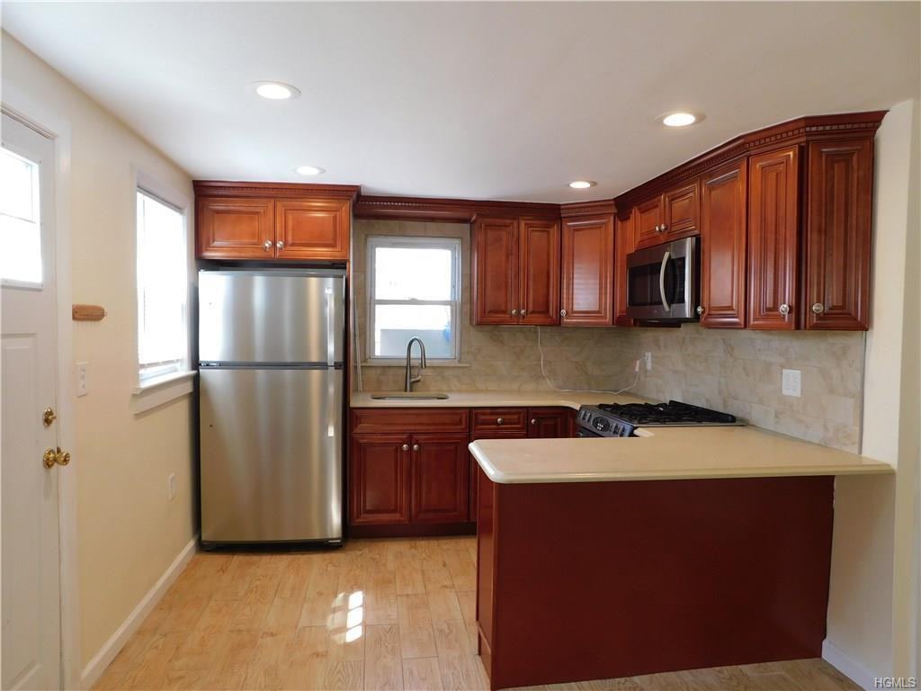 2 Mary Rd - Photo 2 of 8