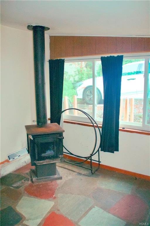 1 Diane Ct - Photo 2 of 11
