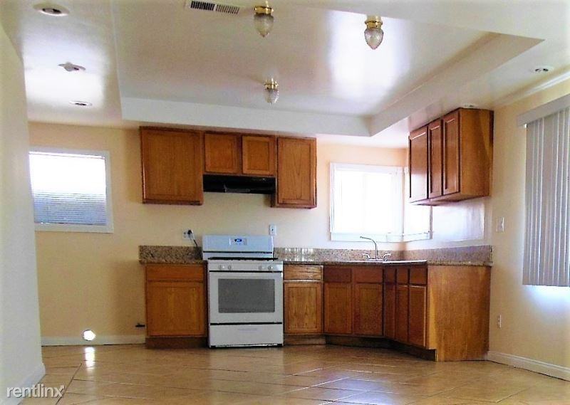 2229 W Alwood St - Photo 3 of 16