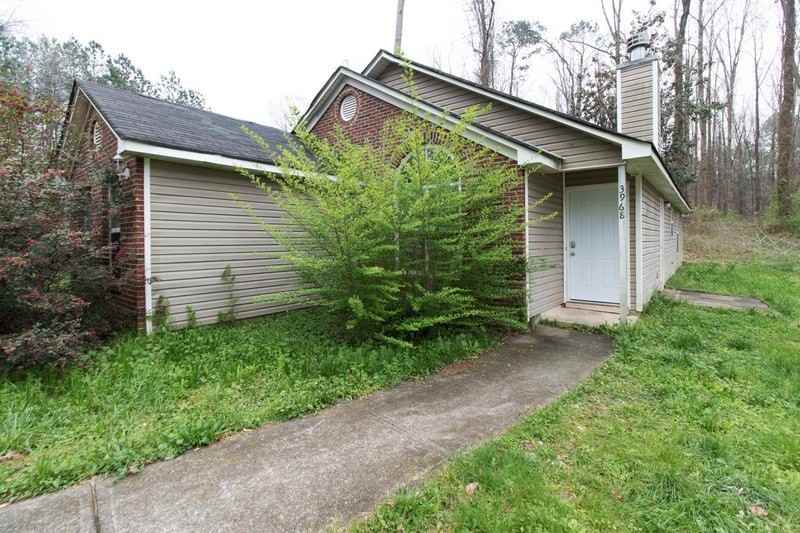 3968 Blanton Ave SW - Photo 2 of 25