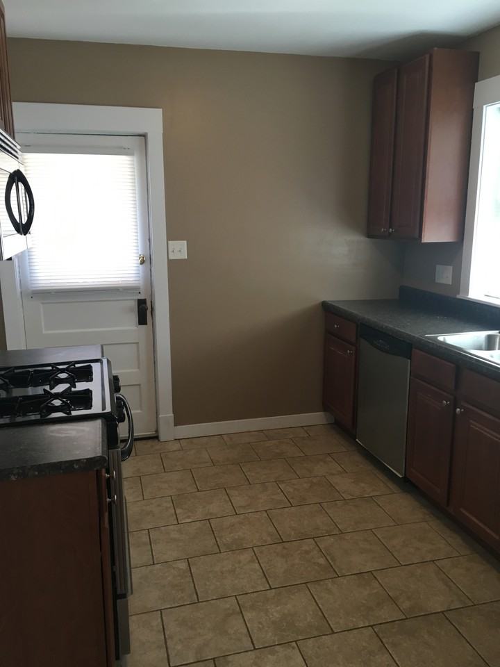 8823 Forest Ave - Photo 2 of 7